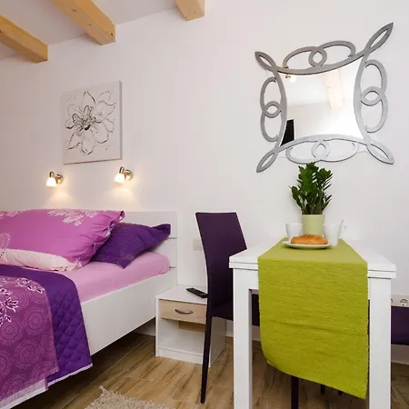 Lavender Garden - First Floor - 3 Apartment